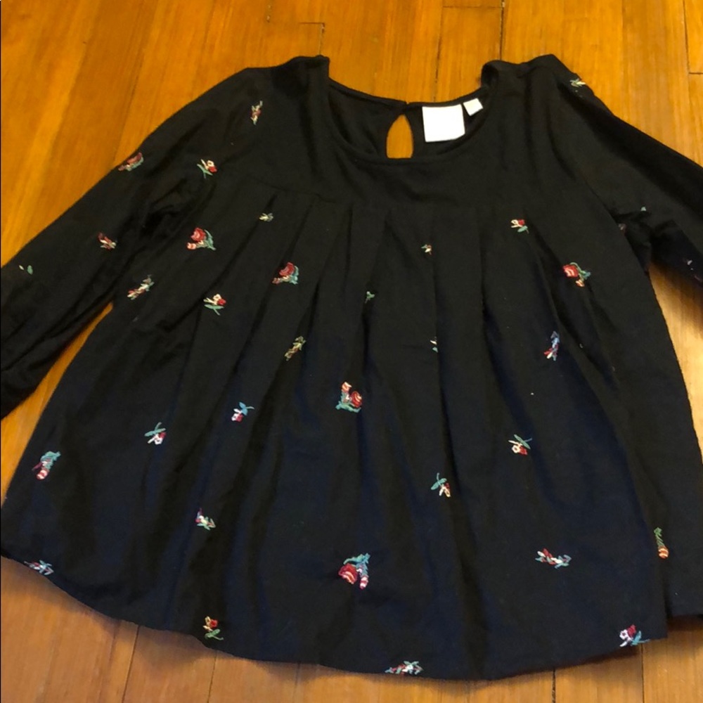 Lauren Conrad! Black tunic!